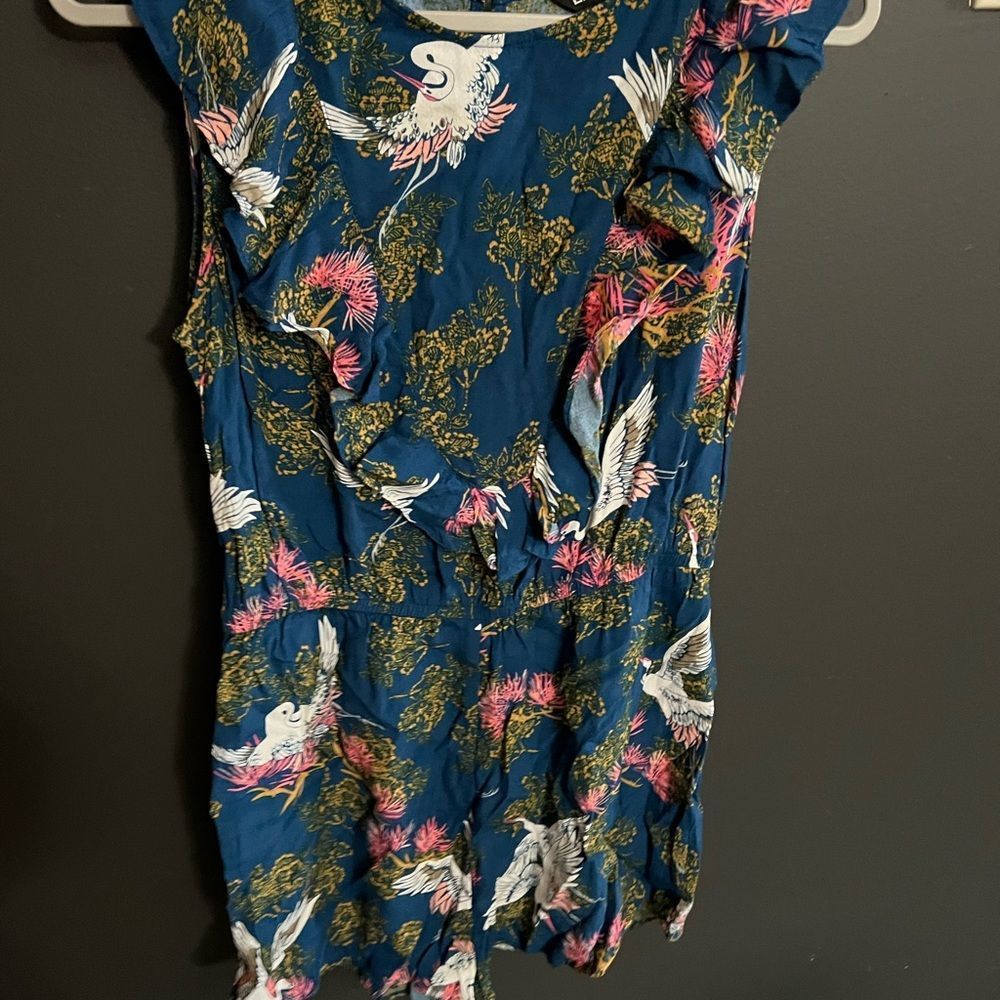 Express Ruffle Crane/ Bird Print Romper - Picture 11 of 15